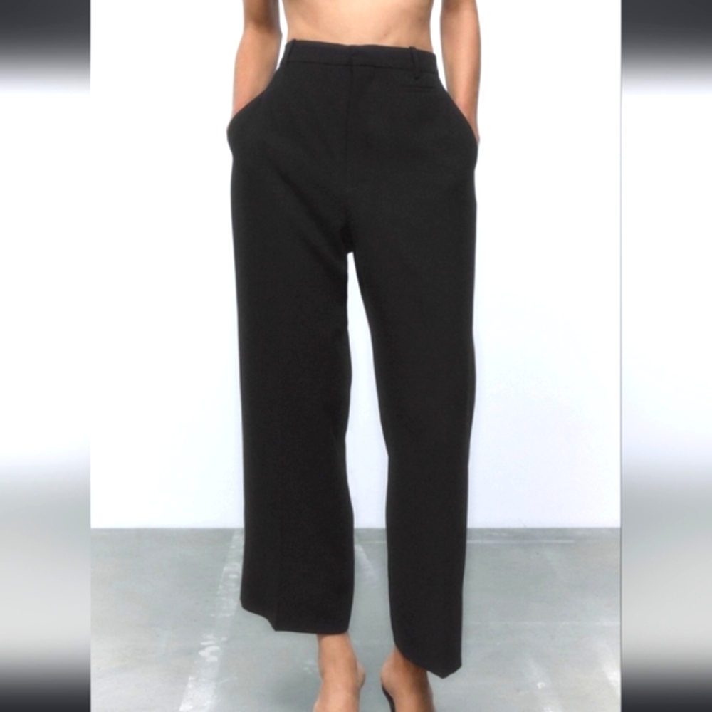 Zara NWT Black High Waisted Straight Leg Trousers Pants Size Medium
